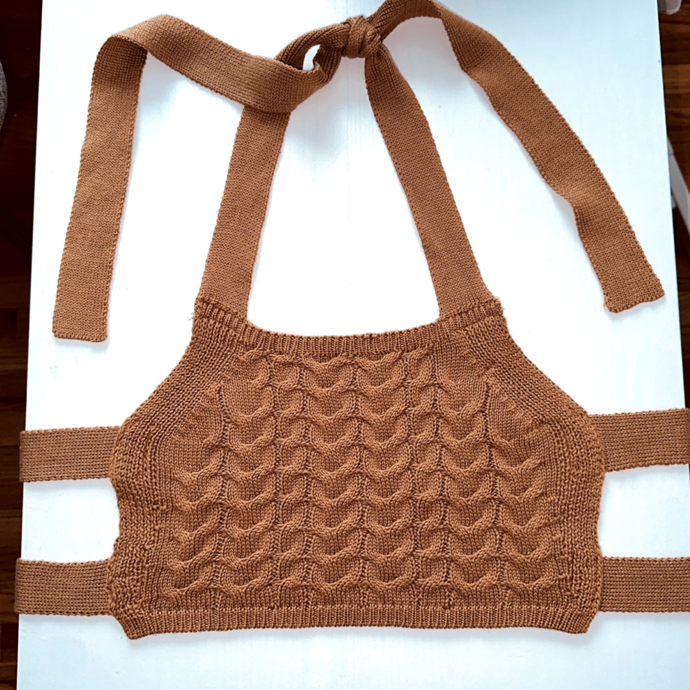 Beige Botany Tan Cable Knit Halter Tie-Back Crop Top Medium. Boho festival club